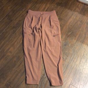 Athleta Venture Pant size 2
